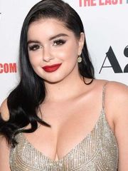 Ariel Winter nude